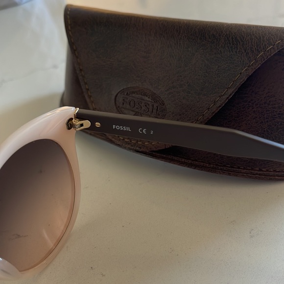 Pink and brown fossil sunglasses - Picture 2 of 2